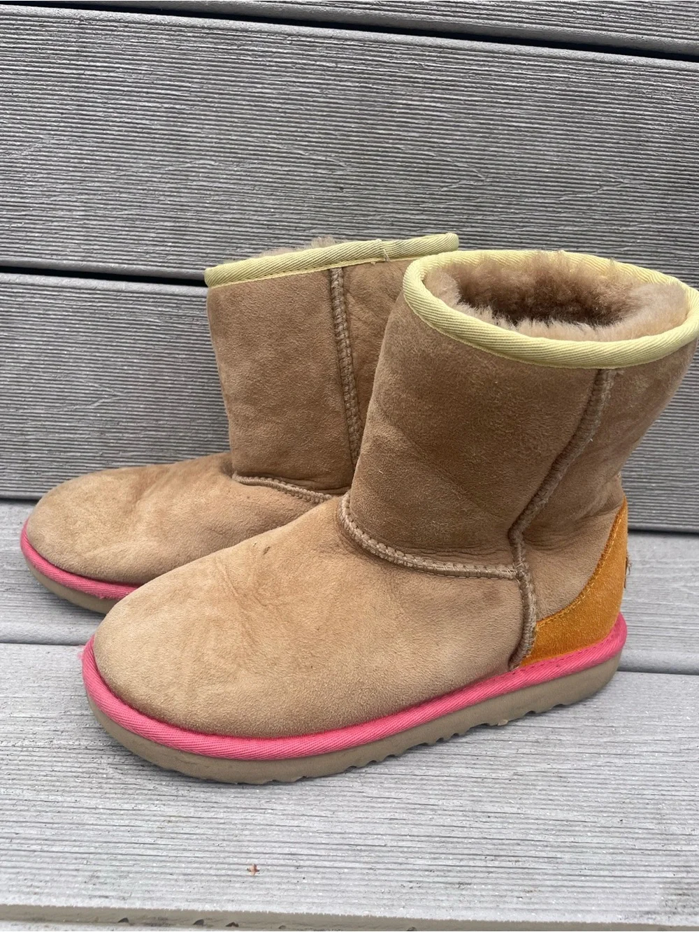 UGG Kids Classic Short II Water Resistant Boots Beachwood Papaya Little Girl 3